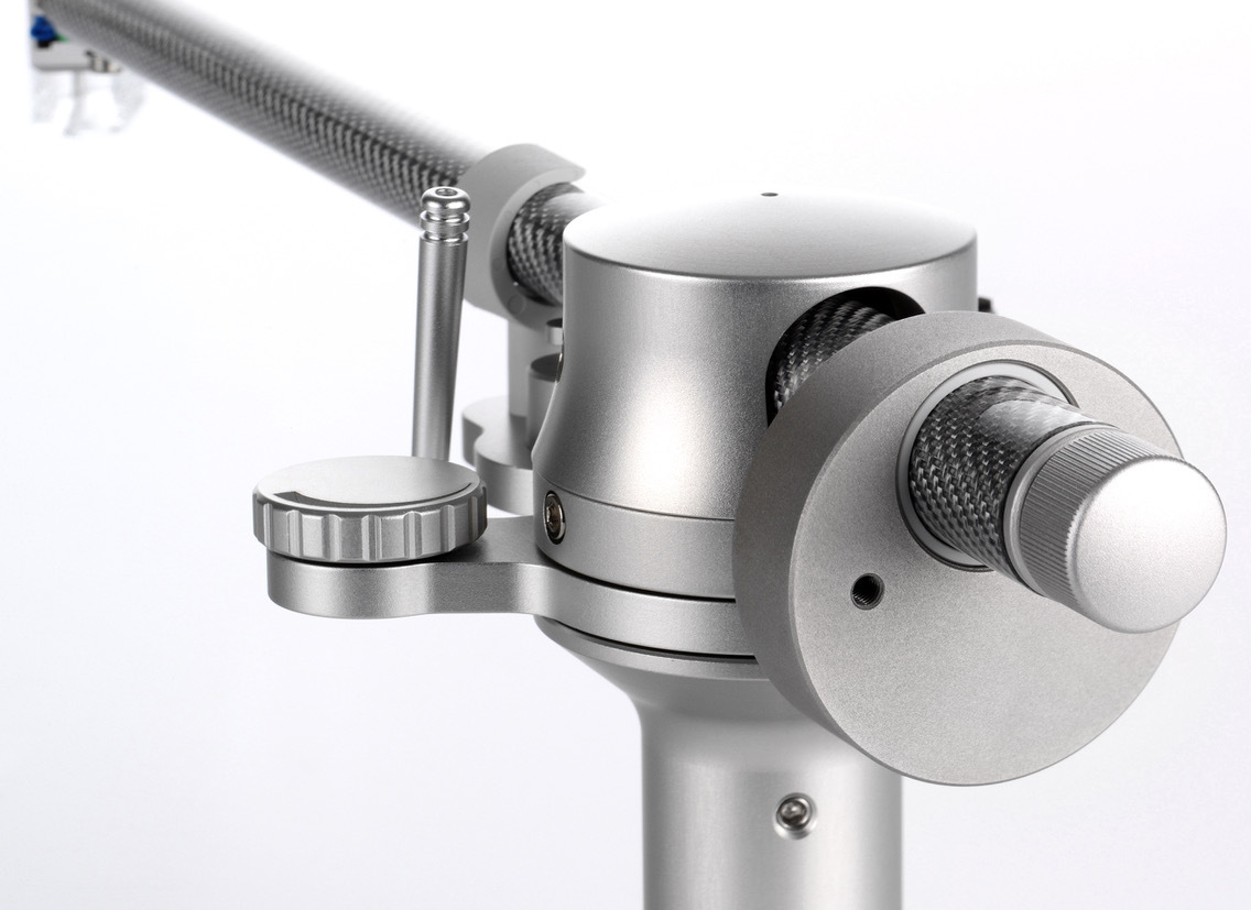 Tracer tonearm From Germany's Clearaudio