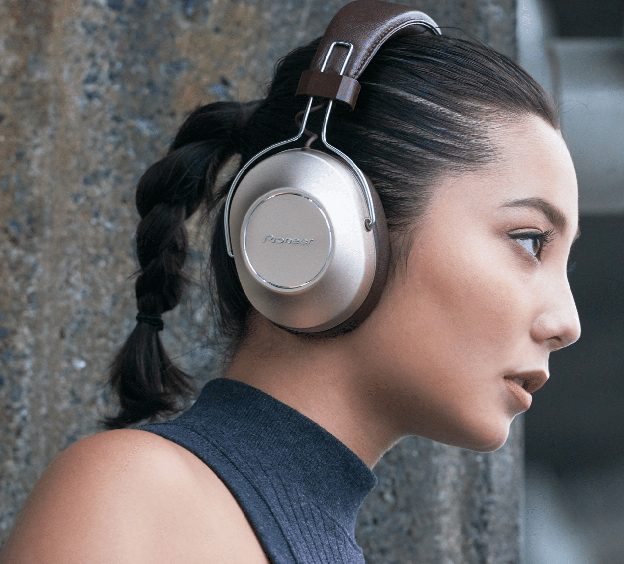 S9 Wireless Noise-Cancelling 'Phones From Pioneer