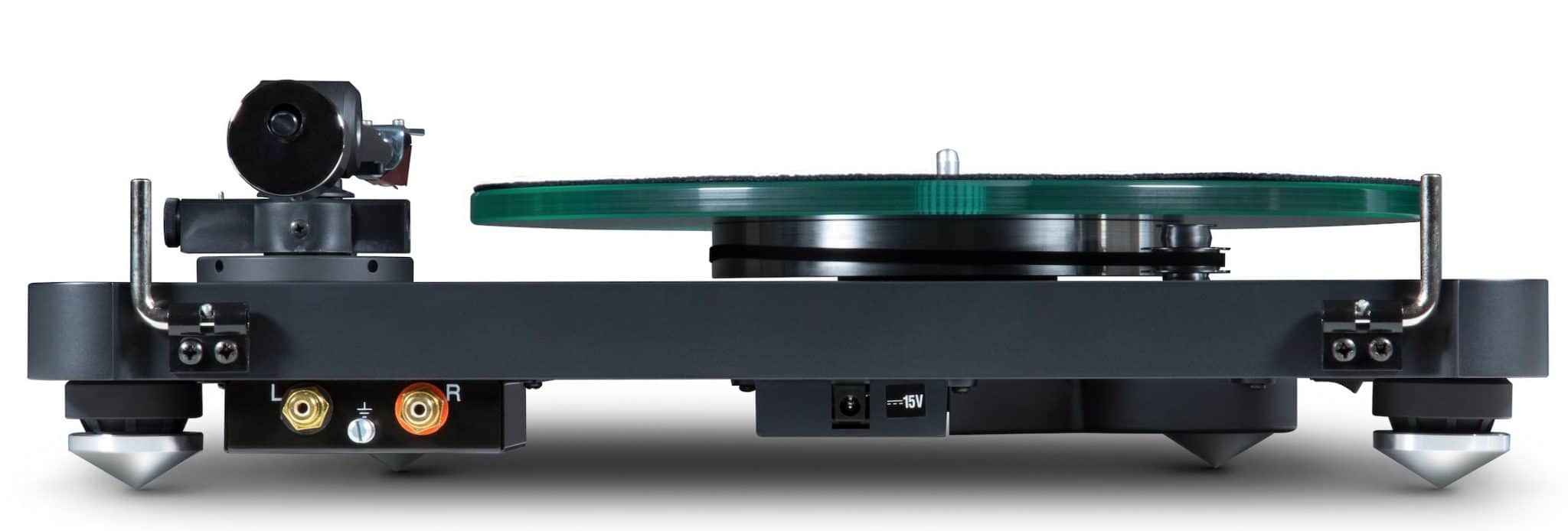 C588 Turntable From NAD