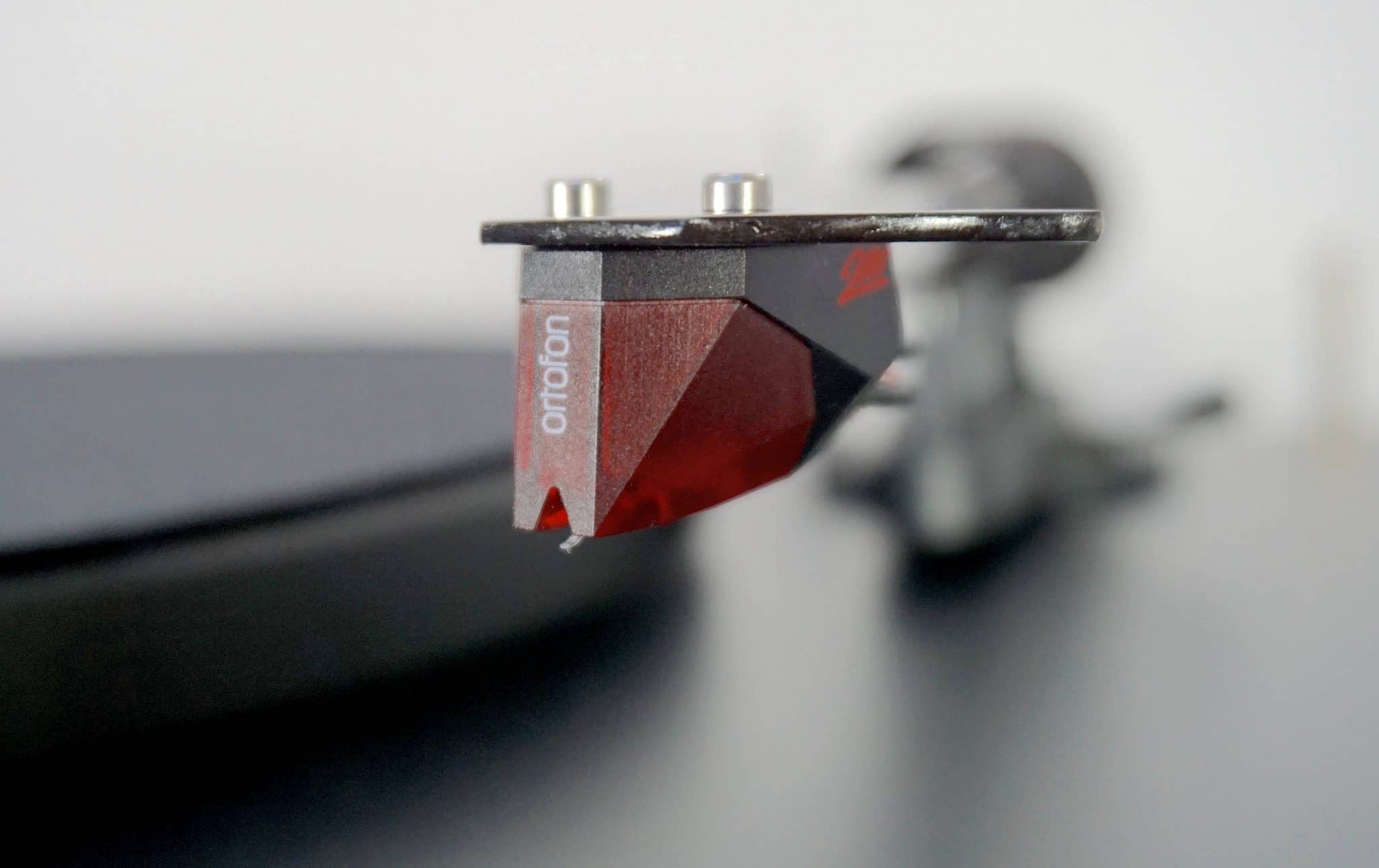 EVO Carbon Debut Turntable from Pro-Ject
