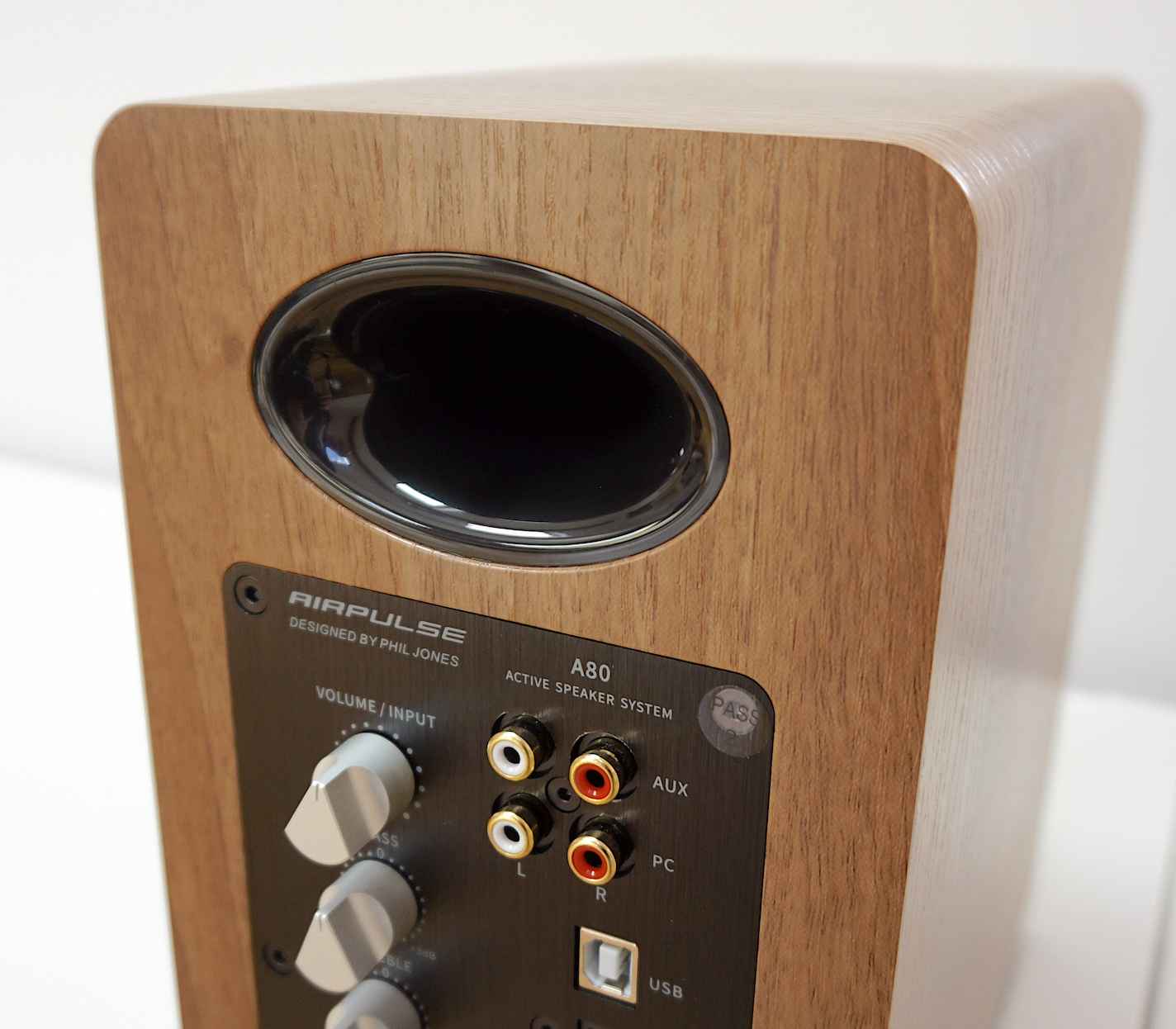 A80 Powered Speakers From Airpulse