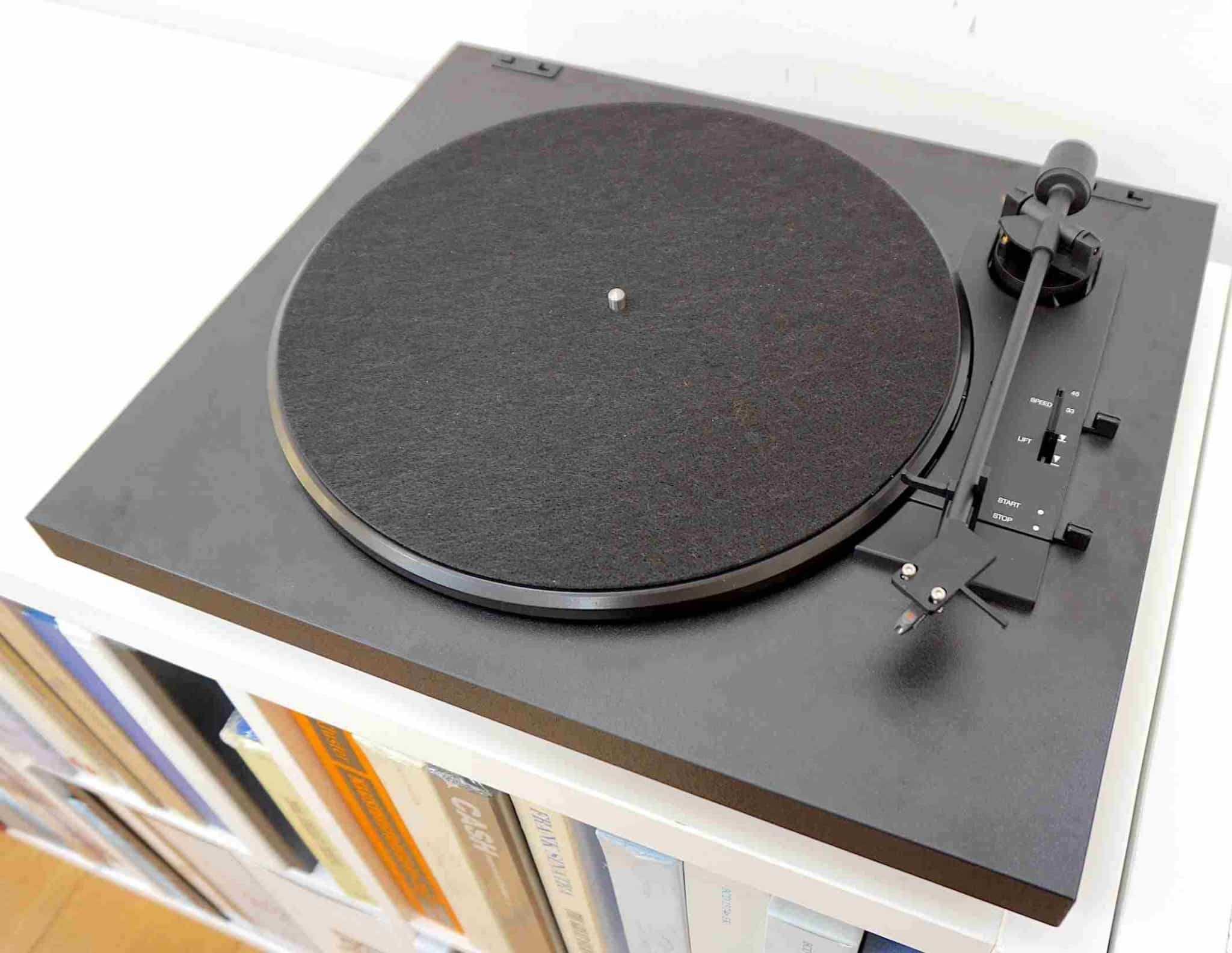 An Audiophile's Affordable Turntable System - Design Milk