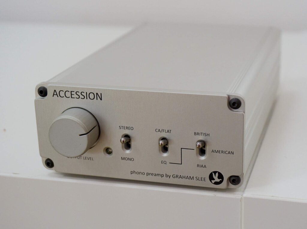 ACCESSION PHONO AMP FROM GRAHAM SLEE