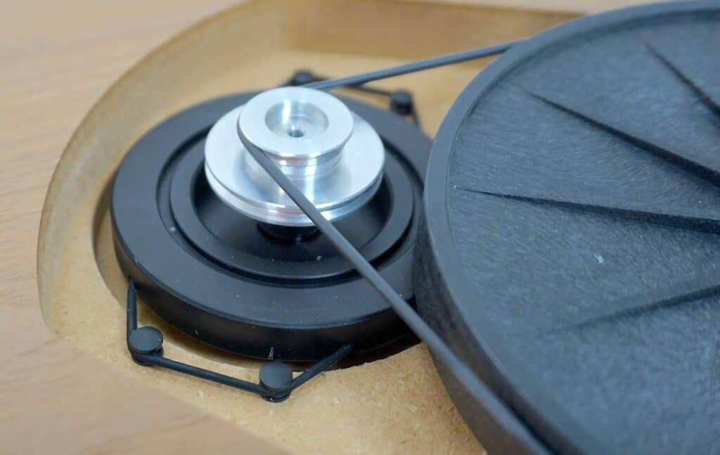 PRO-JECT X2 B TURNTABLE