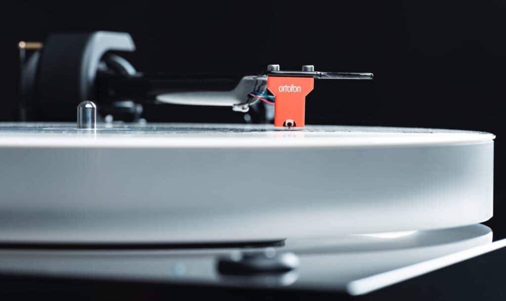 PRO-JECT X2 B TURNTABLE