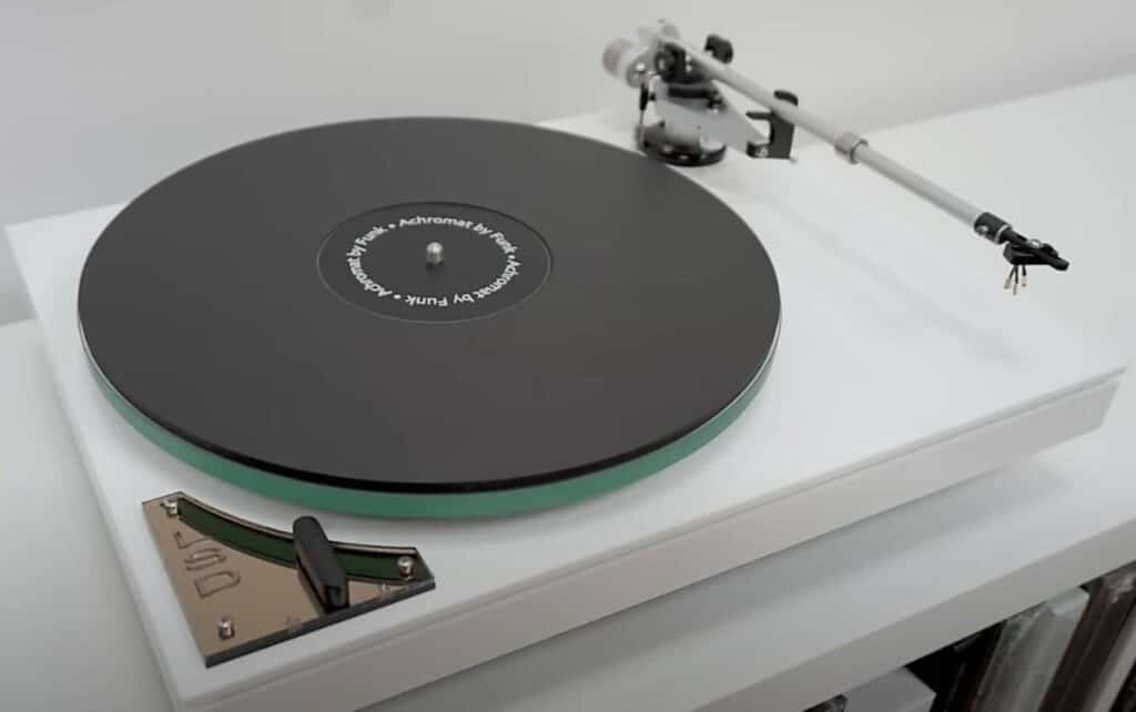 SERENE PLATTER MAT FROM STACK AUDIO