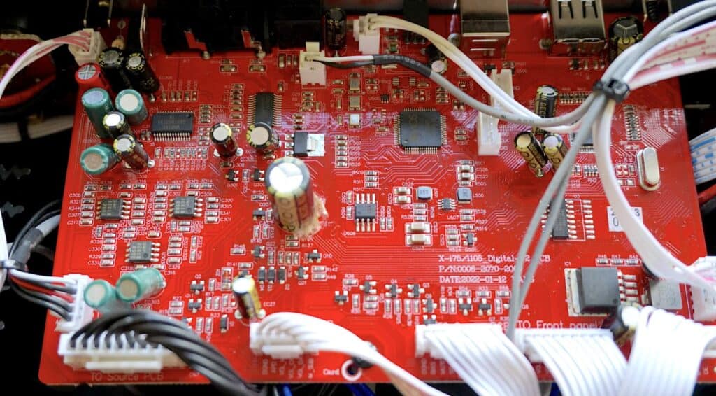 X-i75 AMPLIFIER FROM ADVANCE PARIS
