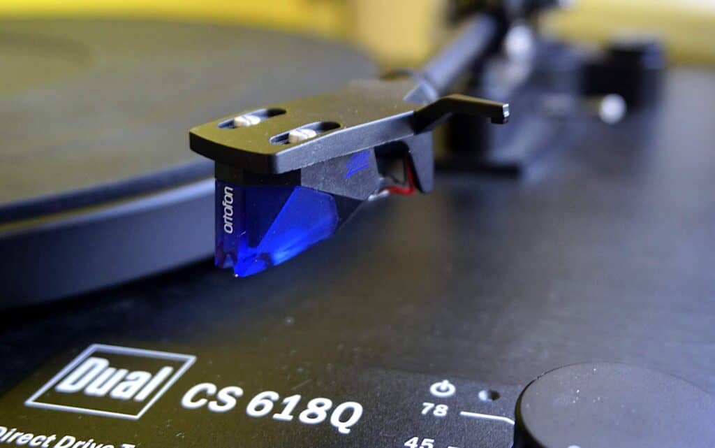 618Q DIRECT DRIVE TURNTABLE FROM DUAL