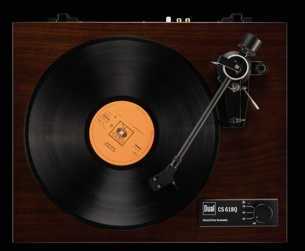 618Q DIRECT DRIVE TURNTABLE FROM DUAL