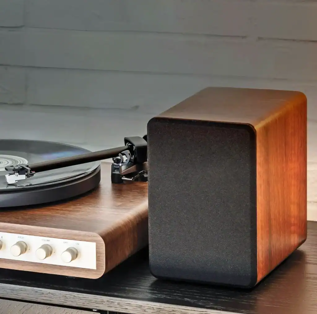 C65 RECORD PLAYER FROM CROSLEY