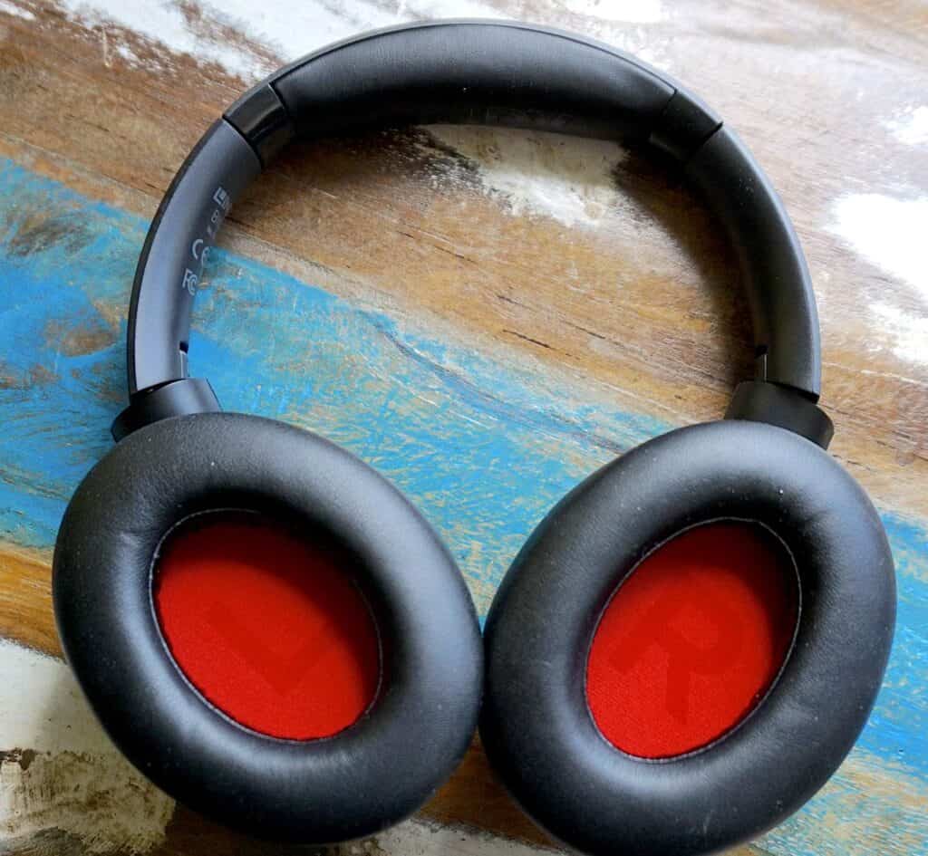 BNXE HEADPHONES FROM LINDY