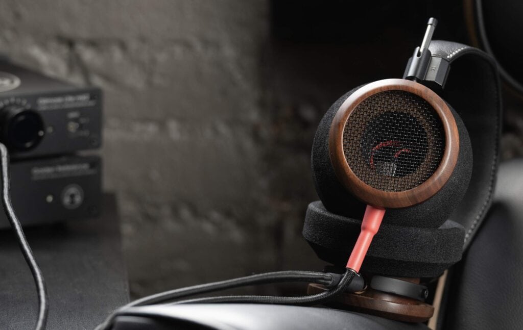 S950 HEADPHONES FROM GRADO