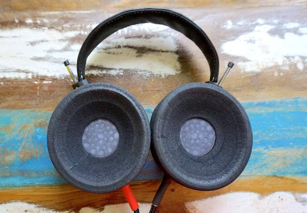 S950 HEADPHONES FROM GRADO