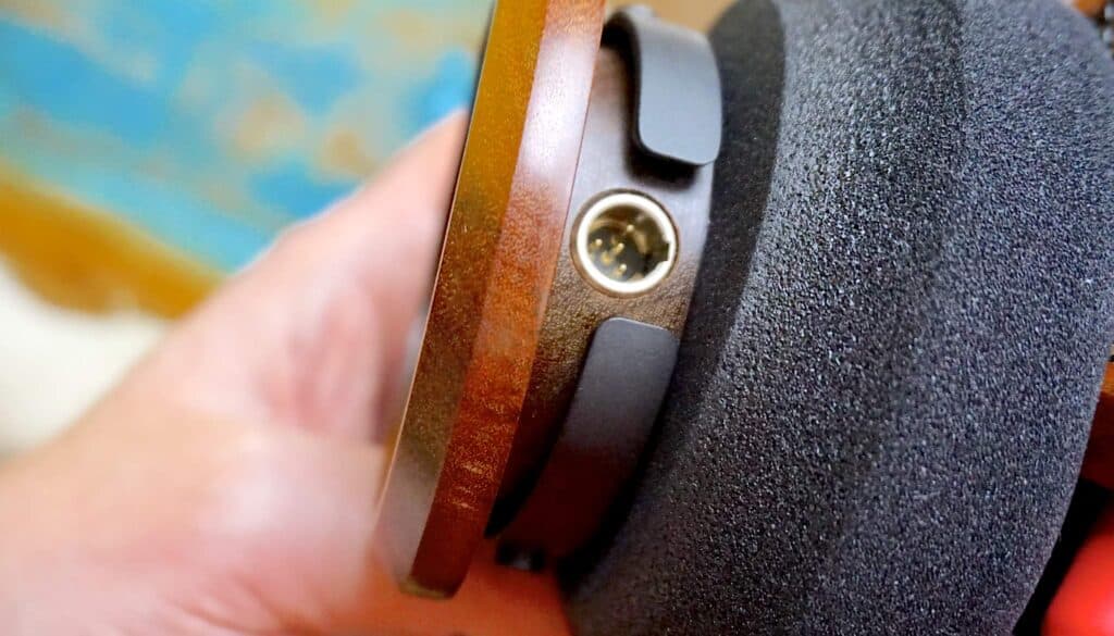 S950 HEADPHONES FROM GRADO