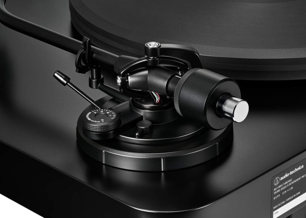 AT-LP7X TURNTABLE FROM AUDIO-TECHNICA