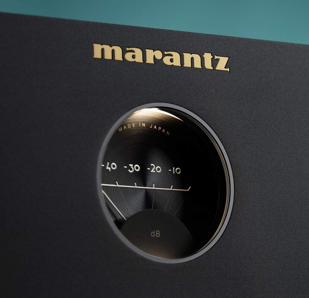 AV 30 & AMP 30 FROM MARANTZ