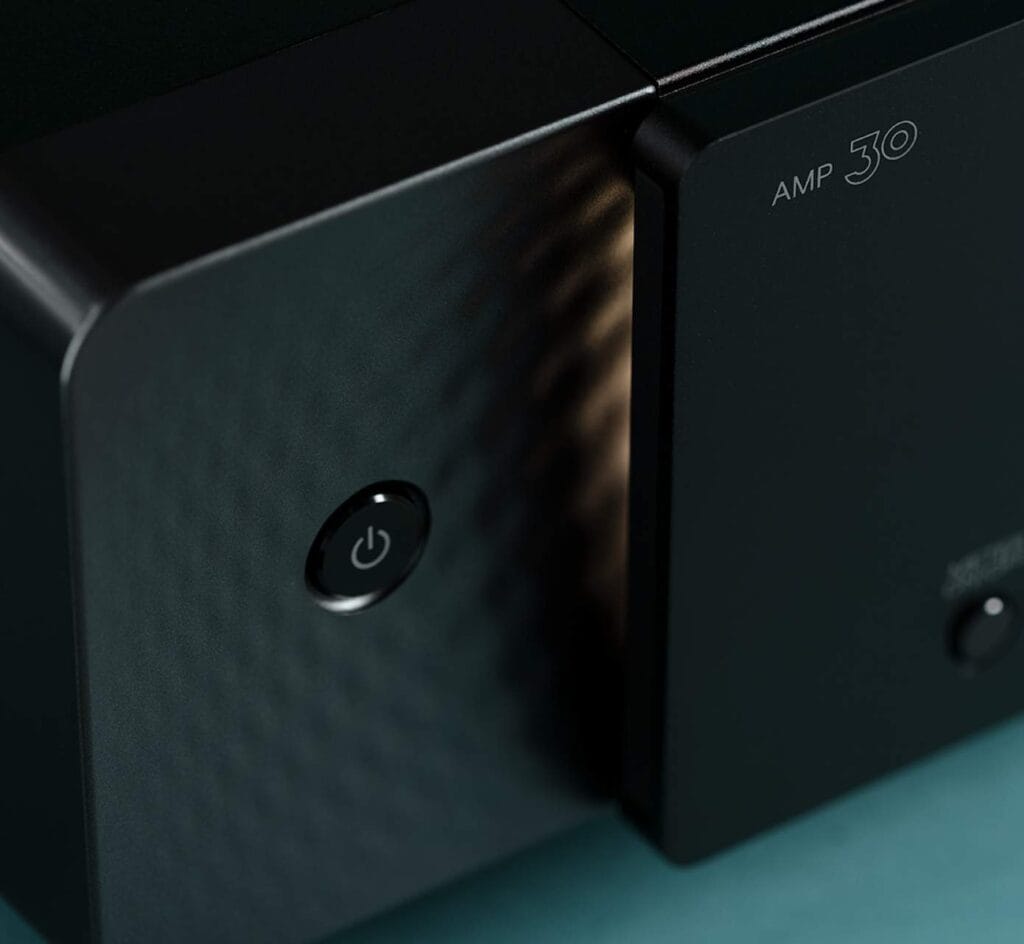 AV 30 & AMP 30 FROM MARANTZ