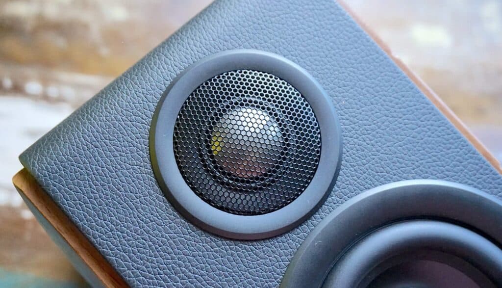 S880DB MK.II FROM EDIFIER