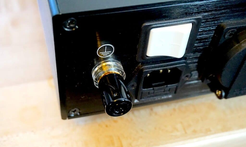 BMU-2500/SE FROM BALANCED POWER