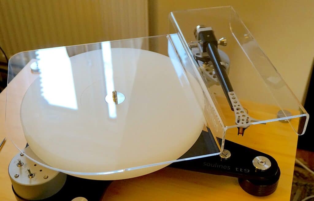 TT9 TURNTABLE FROM SOULINES