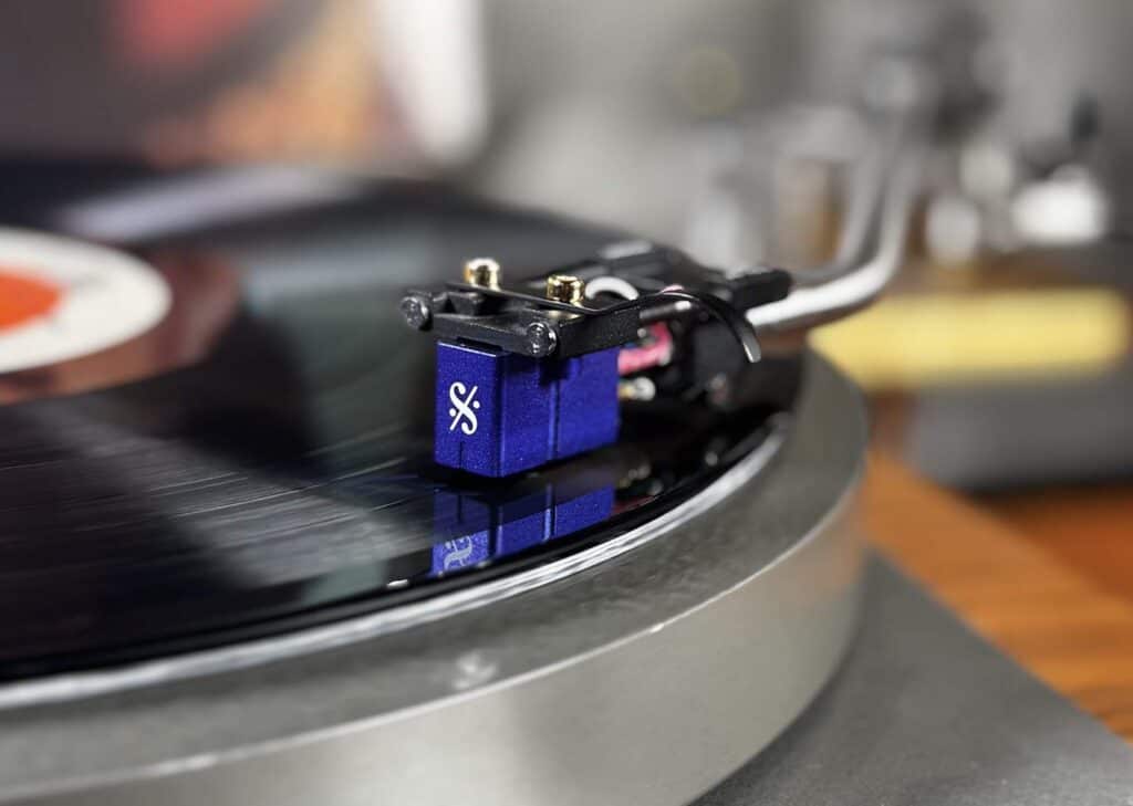 MAYA MOVING COIL FROM SEGNO