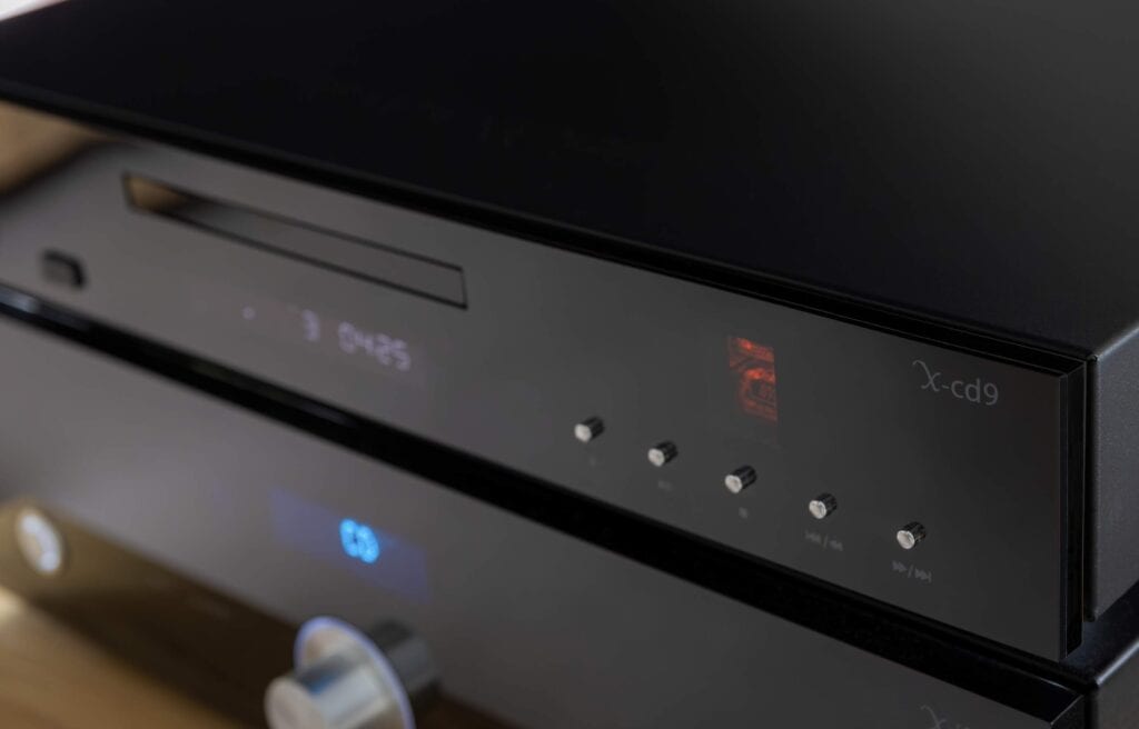 X-CD9 CD PLAYER FROM ADVANCE PARIS