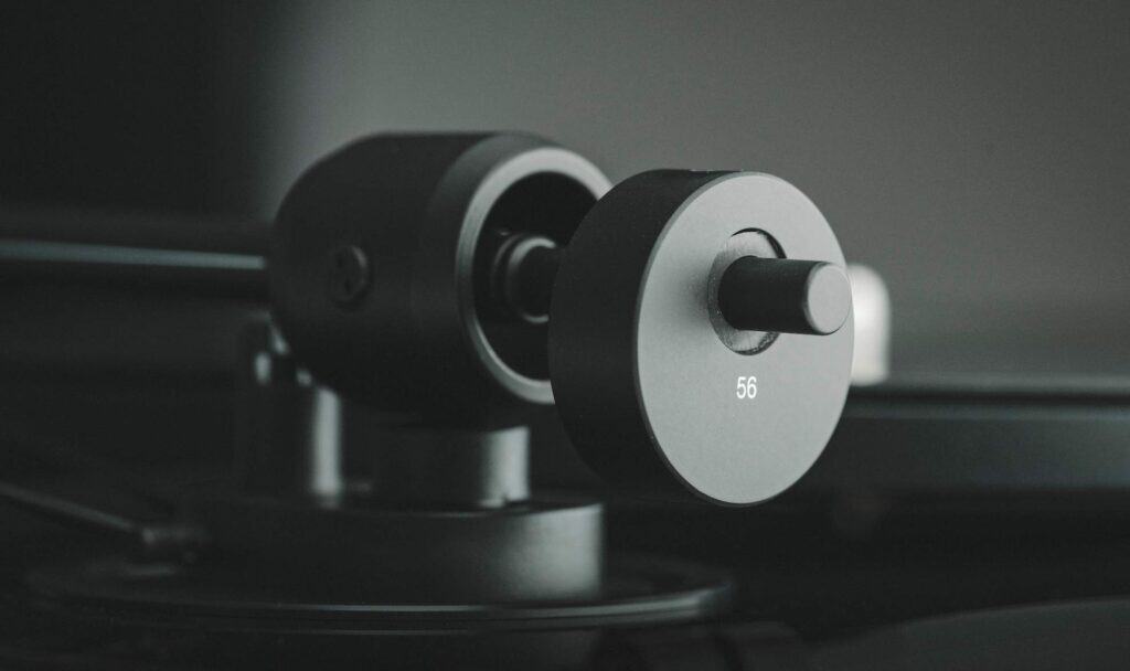 BLUETOOTH AND COLOUR FOR E1.2 RANGE (NEWS)
