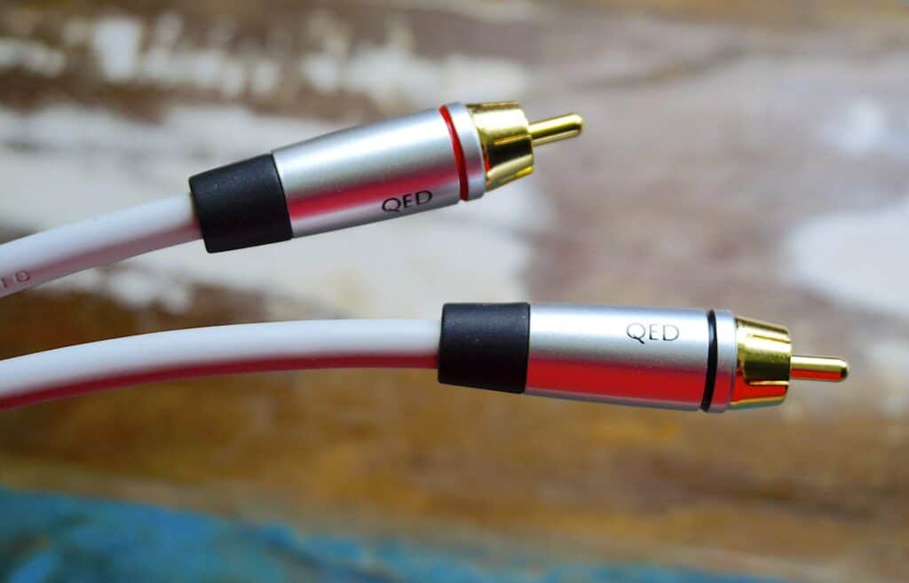 PERFORMANCE SERIES BY QED