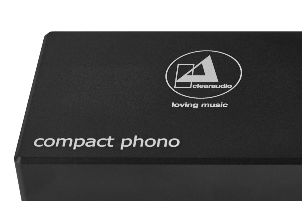 COMPACT PHONO FROM CLEARAUDIO