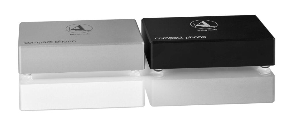 COMPACT PHONO FROM CLEARAUDIO