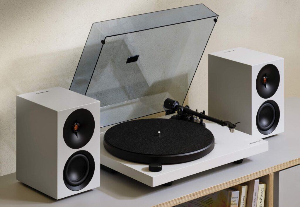 SPIRA TURNTABLE FROM CAMBRIDGE
